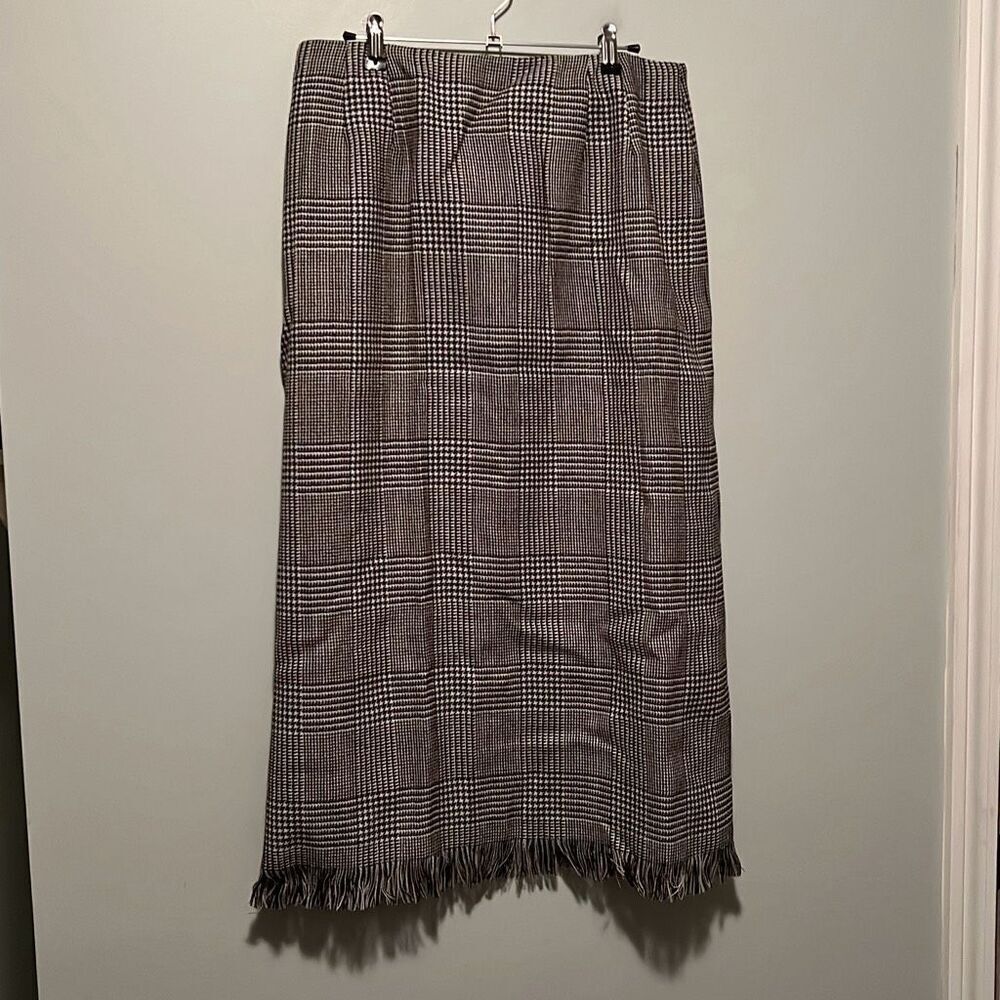 Vintage Harve Benard Women's Black White Wool Houndstooth Fringe Pencil Skirt